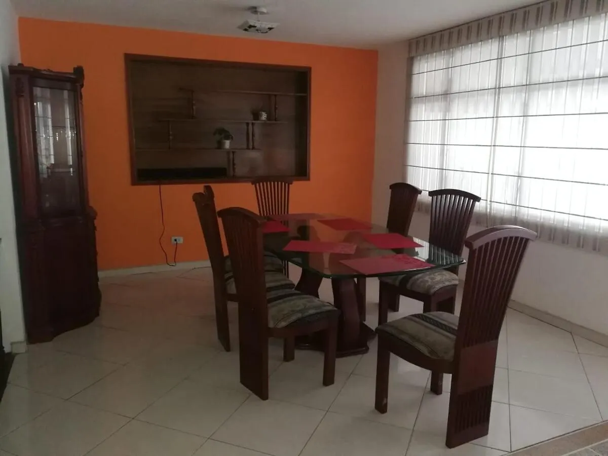 Bienvenidos A La Casa De Rosa Cerca Al Aeropuerto Welcome To Rosas House Close To The Airport Bogotá Colombie